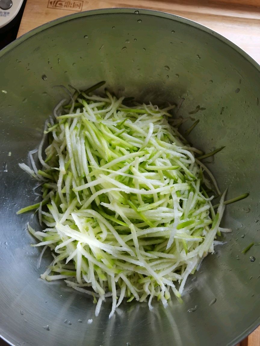 炸萝卜丸子