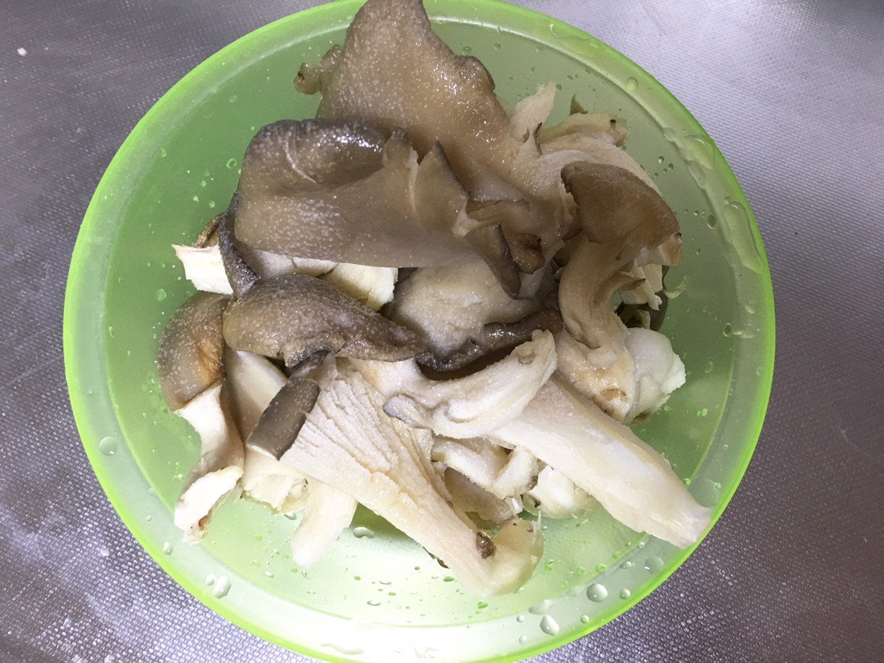 炸蘑菇（孜然沾料）