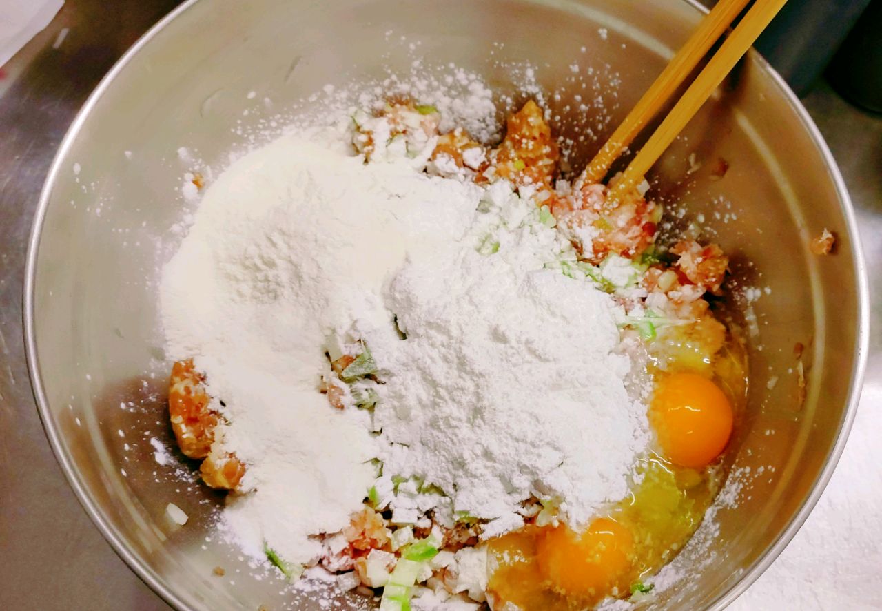 炸藕丸子