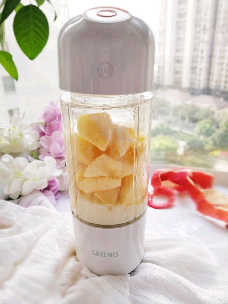 珍珠奶茶❓ 不ヾ๑是加了蓝莓的苹果奶昔☀