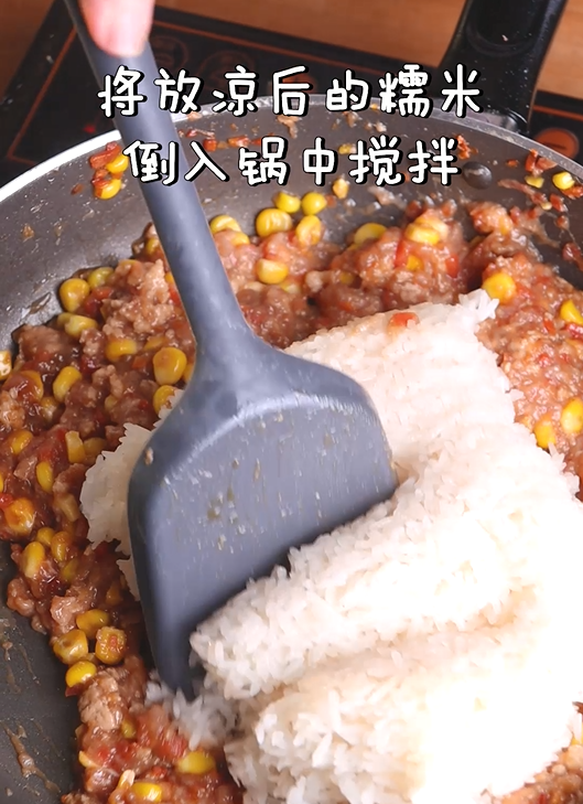 蒸出来的美味宝宝餐，颜值高味道赞，营养鲜蔬猪肉烧卖