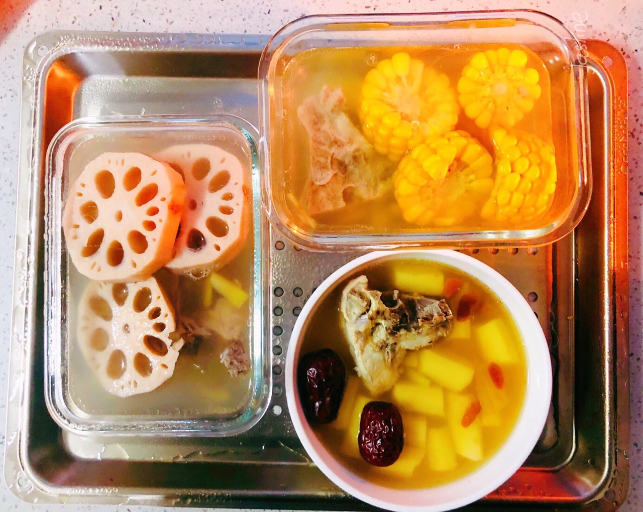 蒸烤箱版莲藕龙骨汤