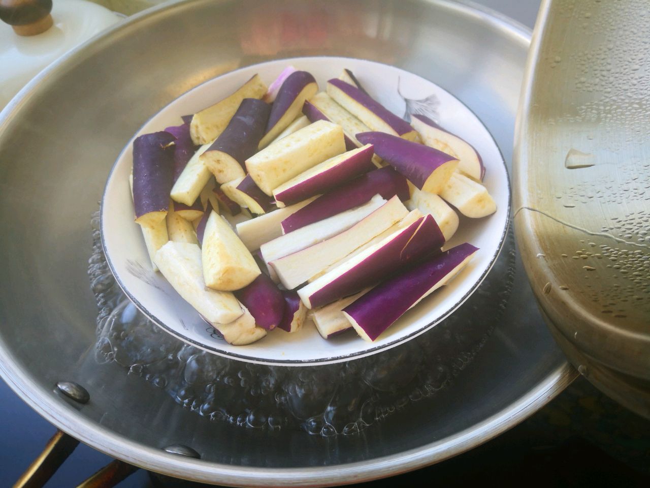 蒸茄子