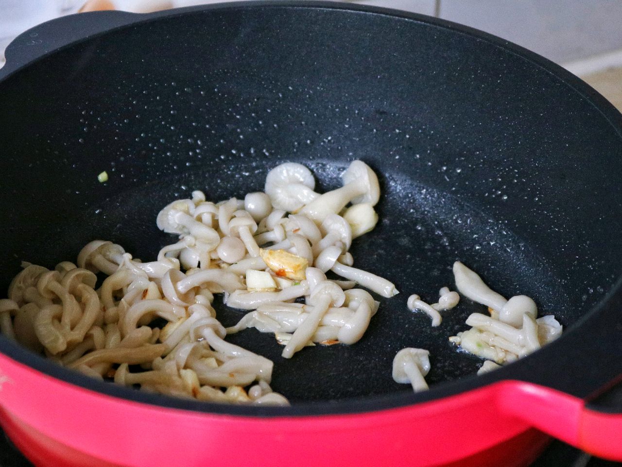 止咳化痰 白玉菇蛋花汤