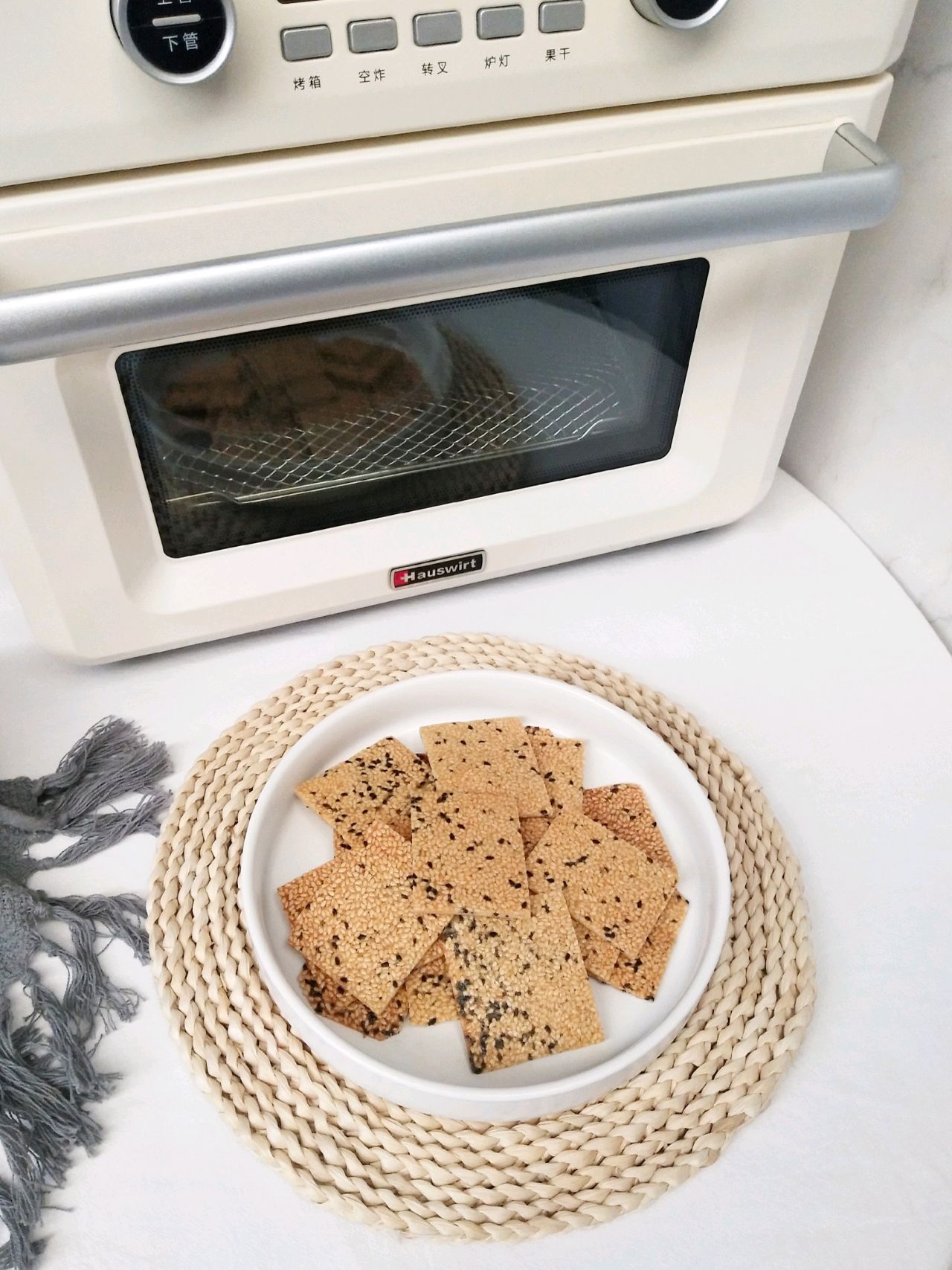 芝麻薄脆饼