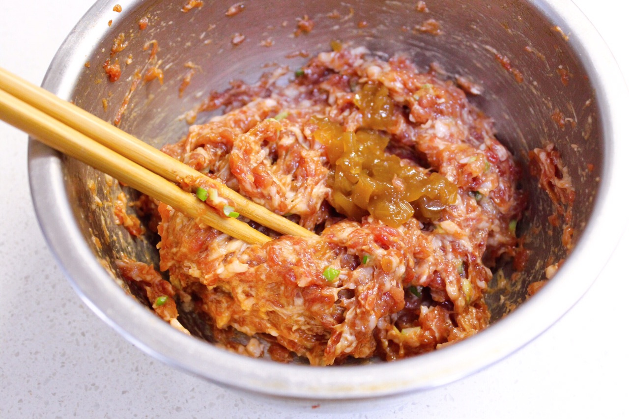 芝麻脆底猪肉水煎包