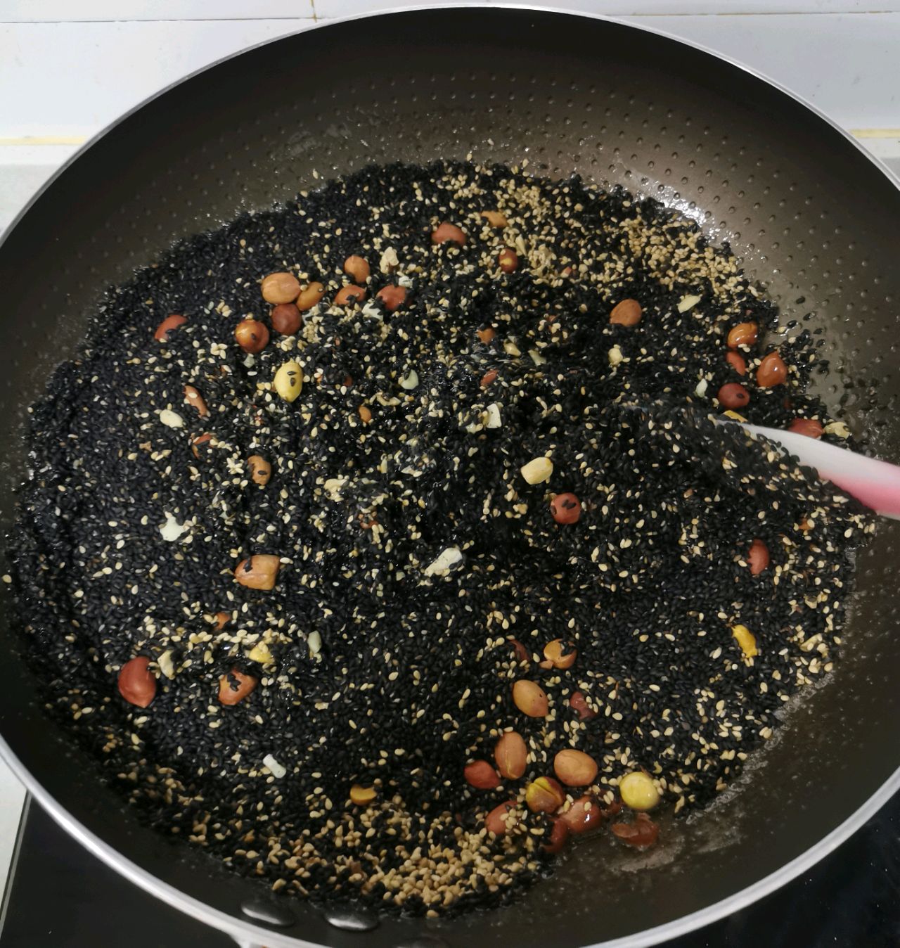 芝麻花生糖