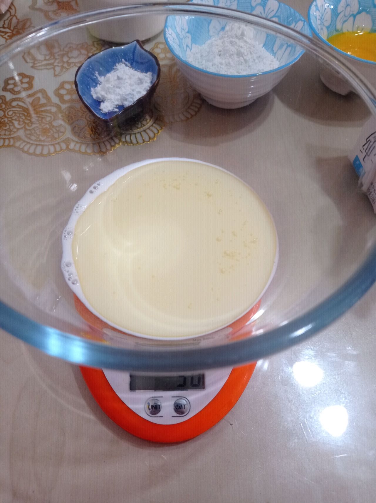 芝麻酱蛋糕卷（含芝麻酱夹心）