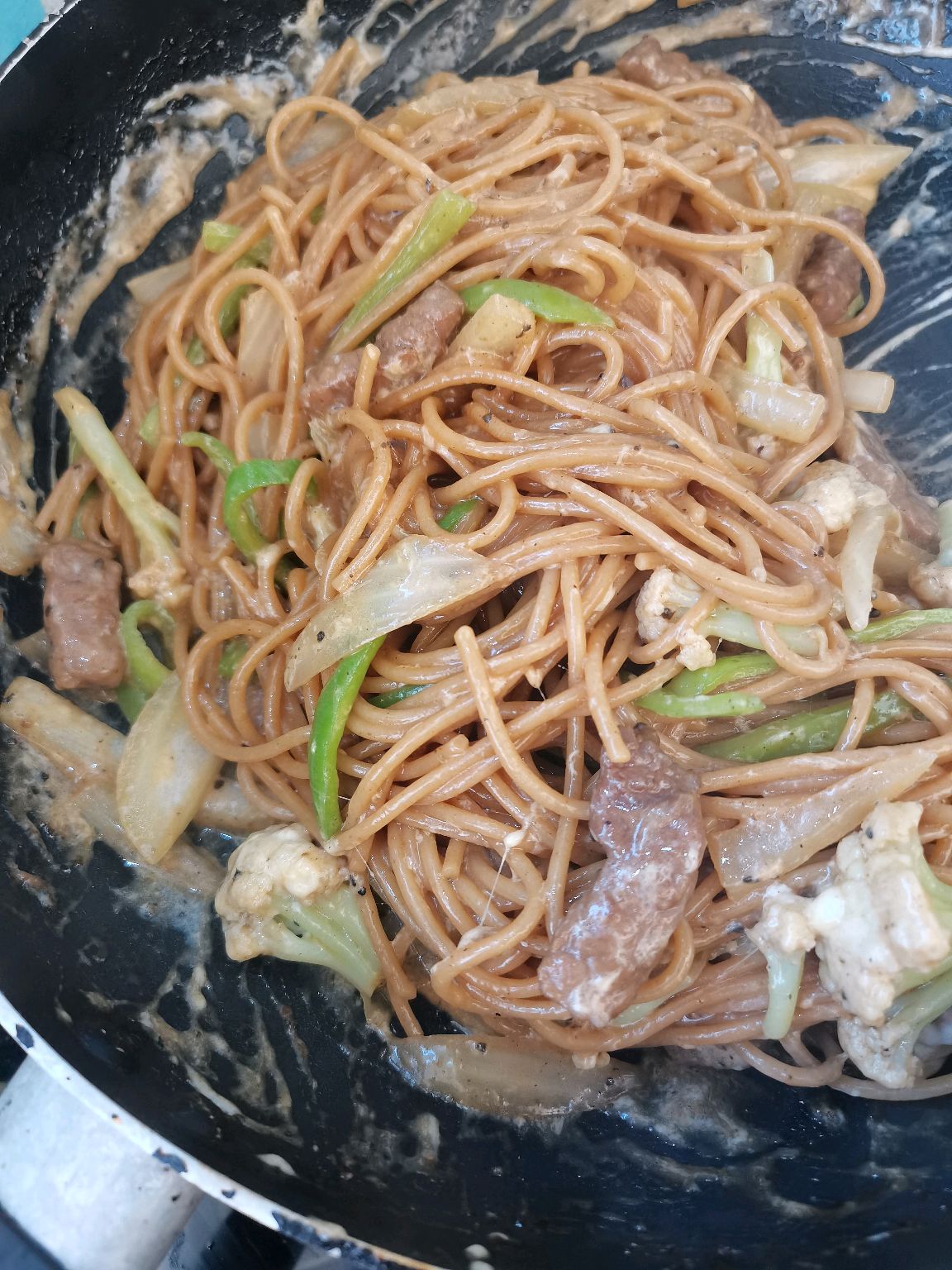 芝士黑椒牛排意面
