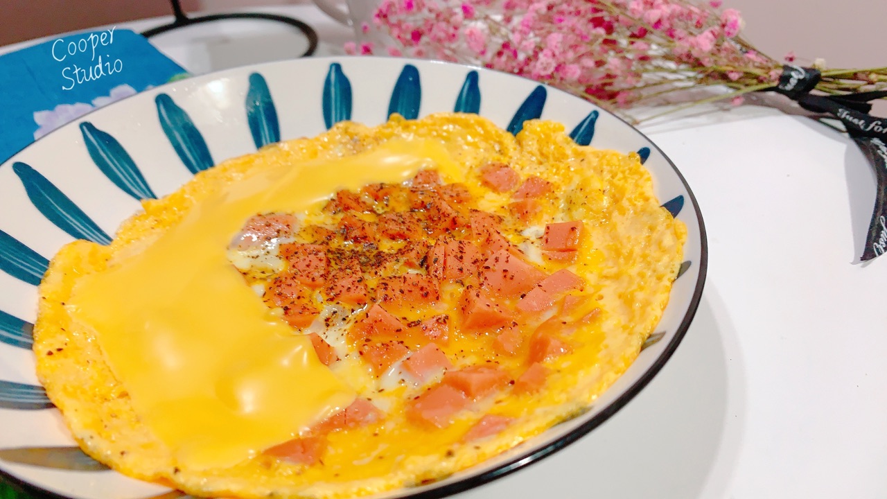 芝士火腿肠煎蛋饼