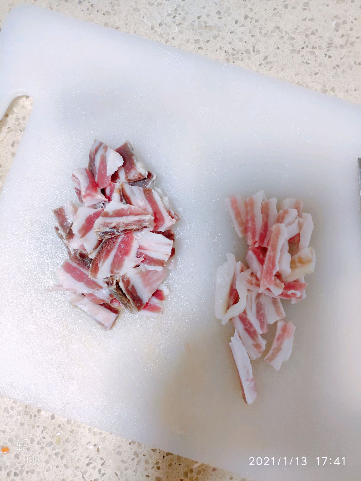 只需咸肉和青菜的美味菜饭