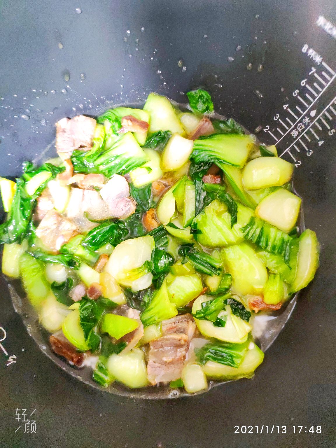 只需咸肉和青菜的美味菜饭