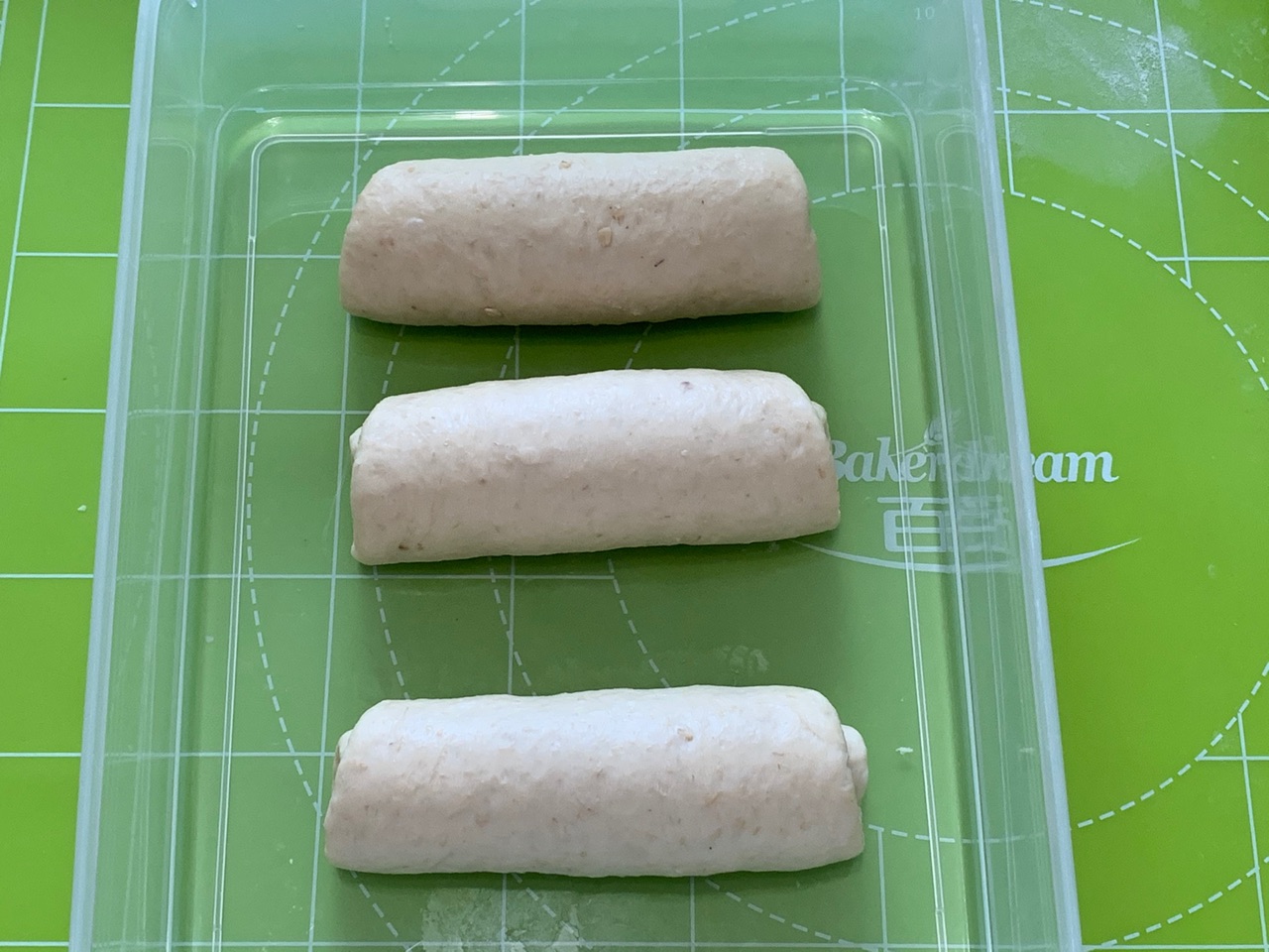 中种牛奶麦片吐司