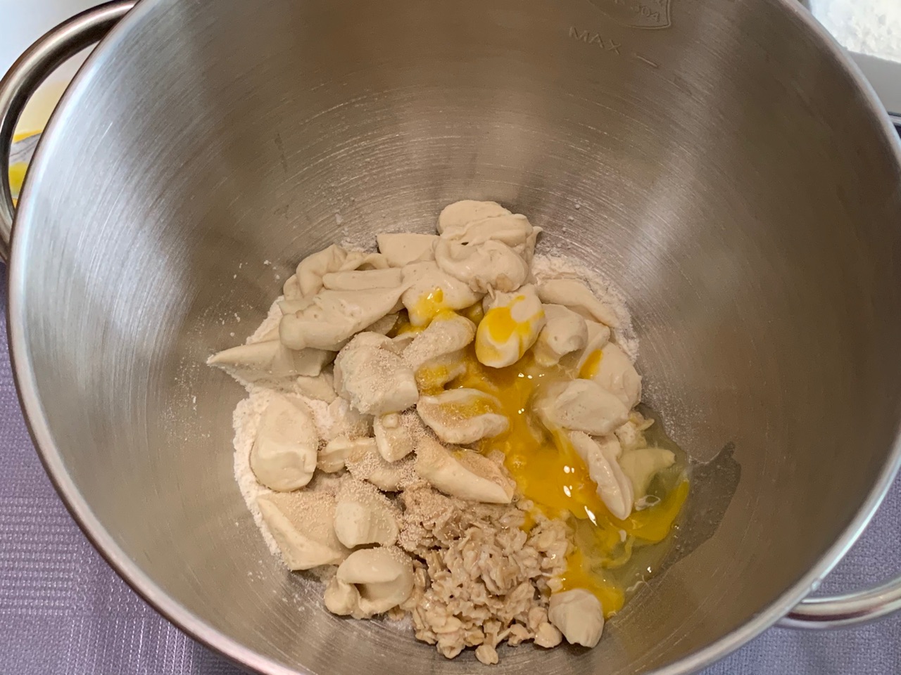 中种牛奶麦片吐司