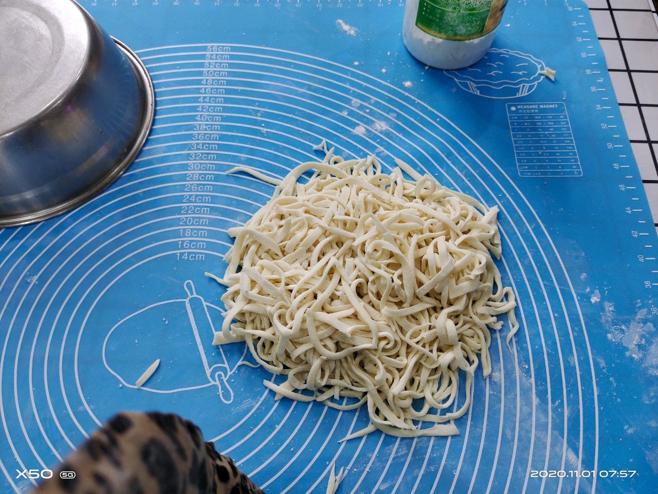 煮不糊汤的手擀面