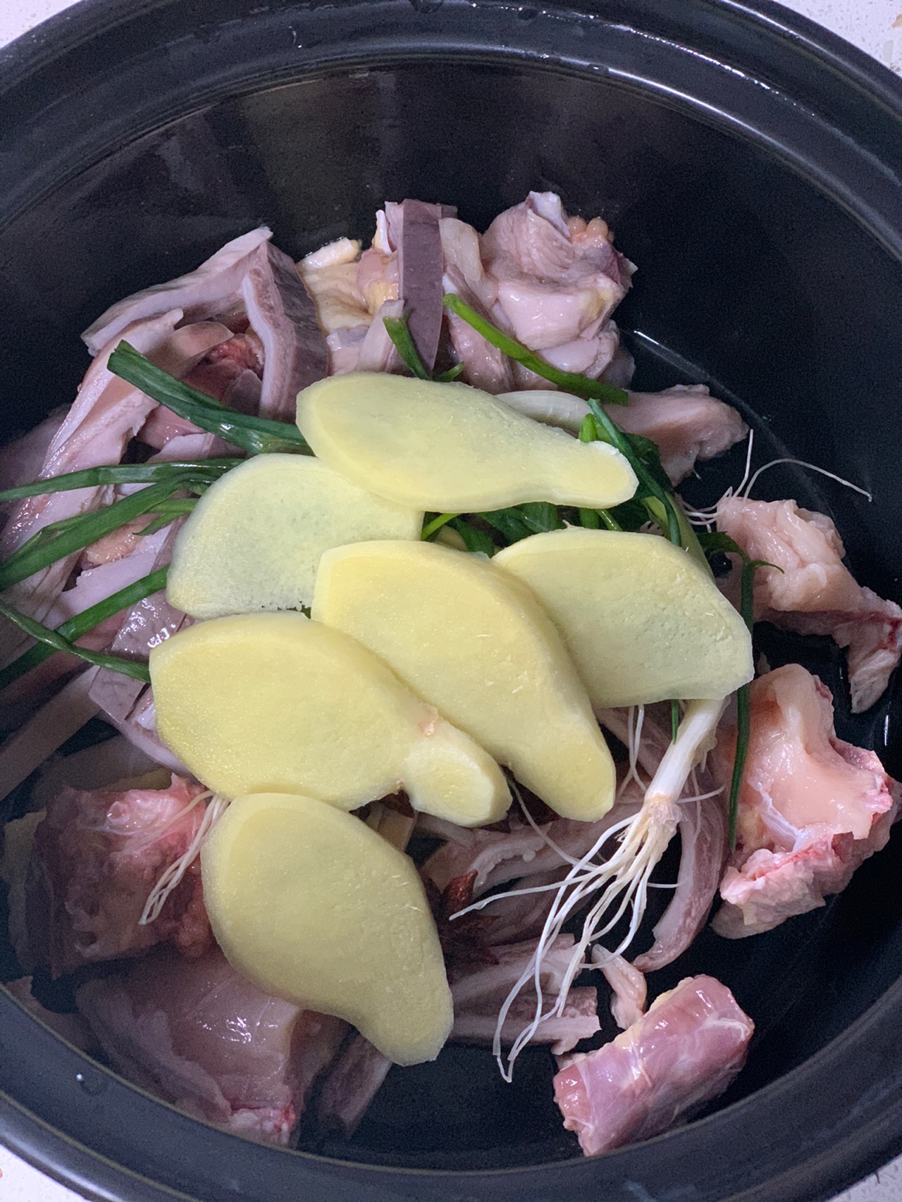 猪肚炖鸡汤