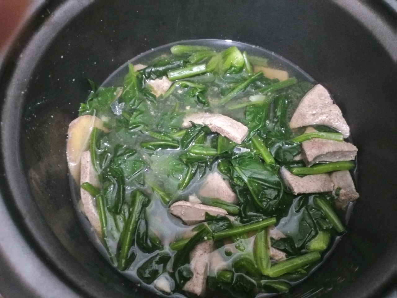 猪肝菠菜汤