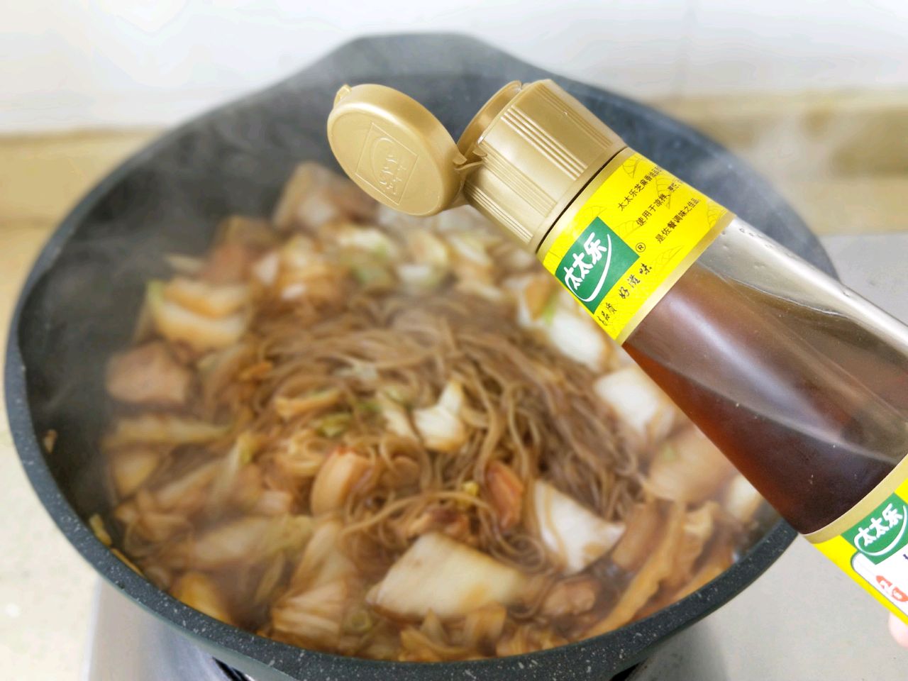 猪肉炖粉丝大白菜