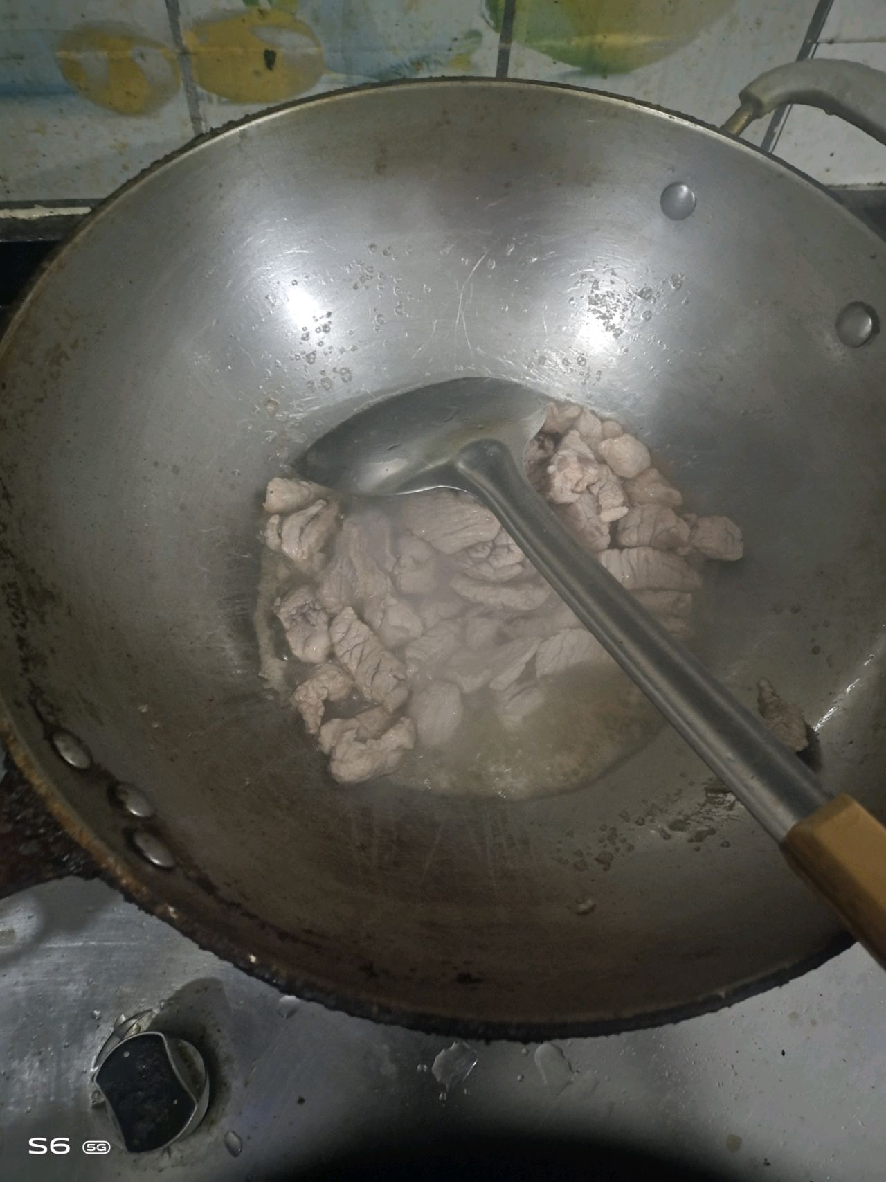 猪肉炖油豆腐