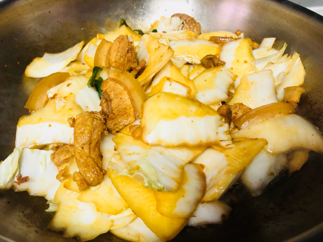 猪肉粉条炖白菜