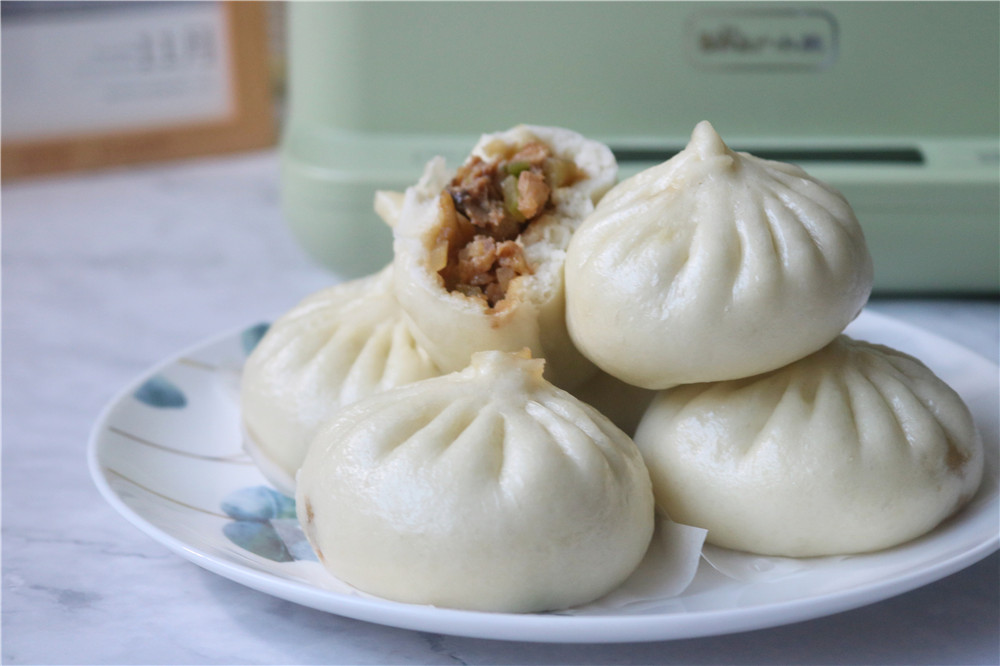 猪肉萝卜包子