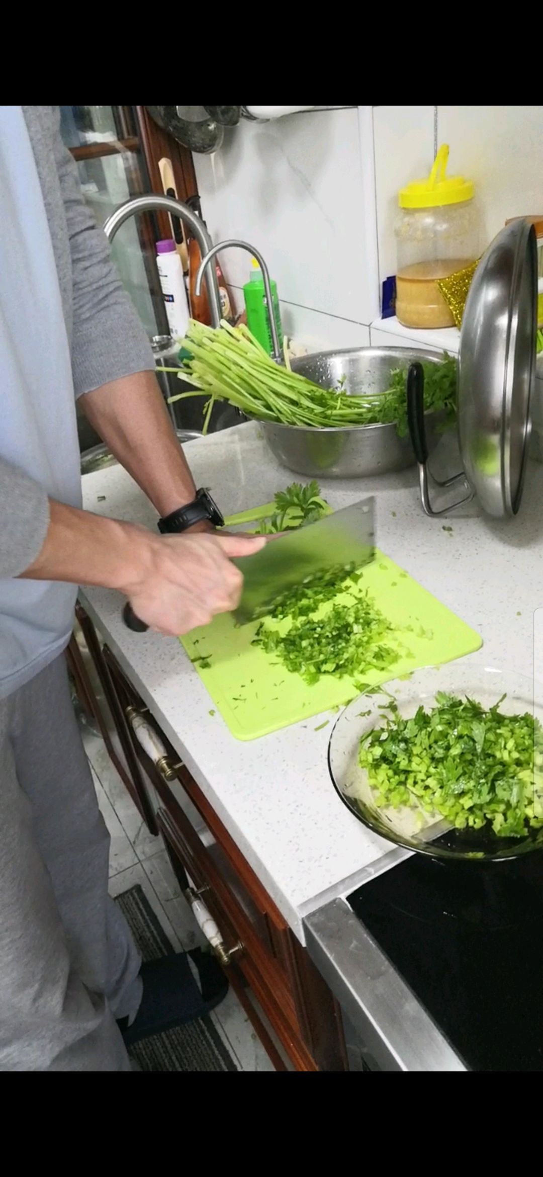 猪肉芹菜包子（全网最详细教程）