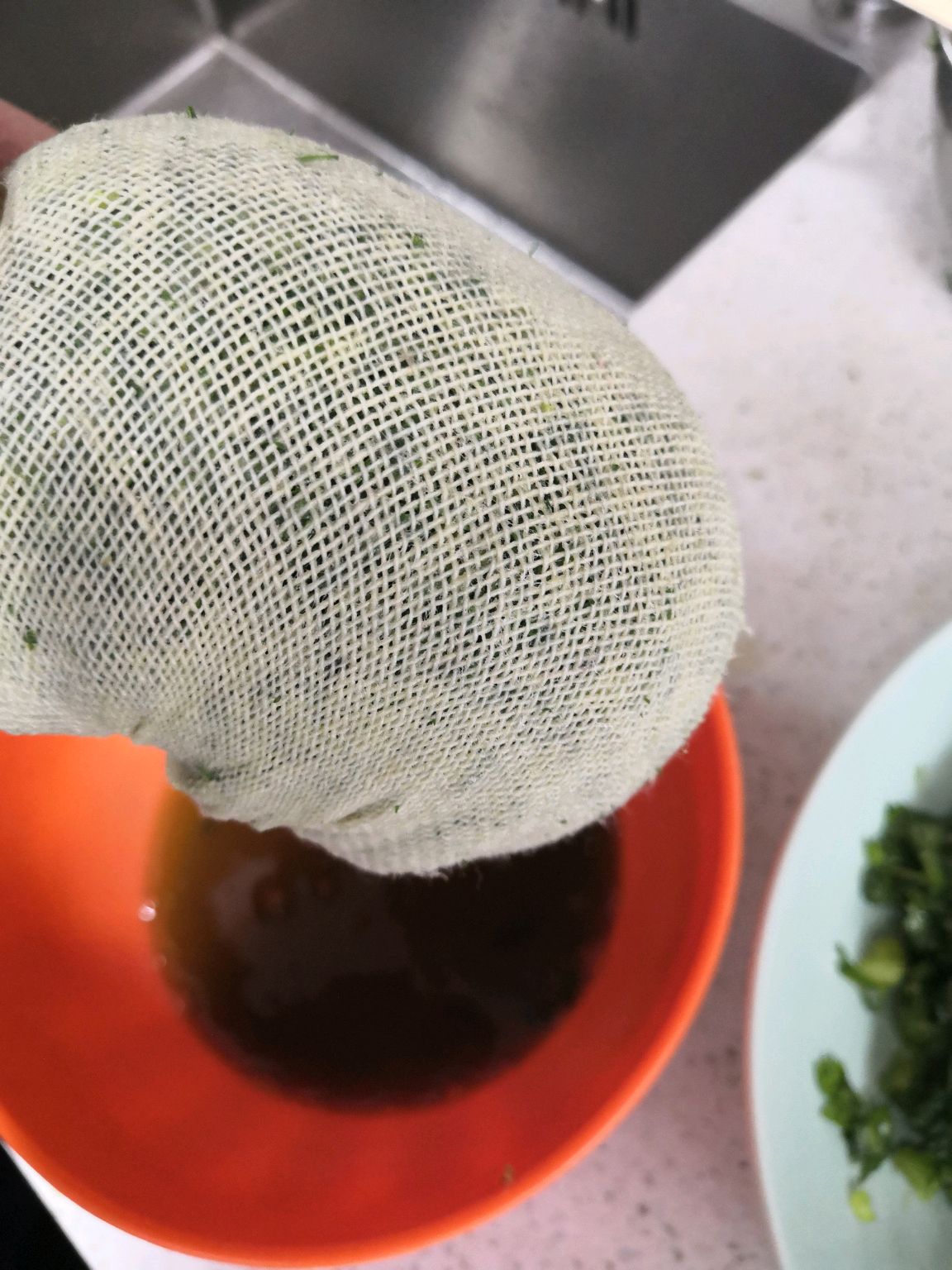 猪肉芹菜包子（全网最详细教程）