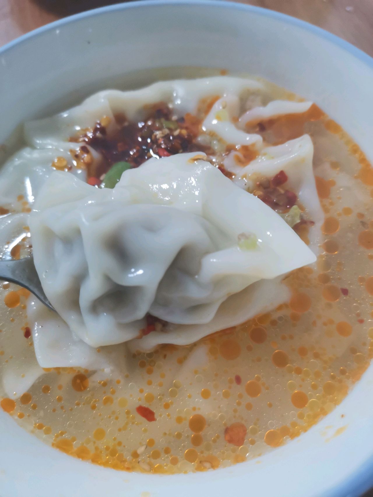 猪肉芹菜馄饨