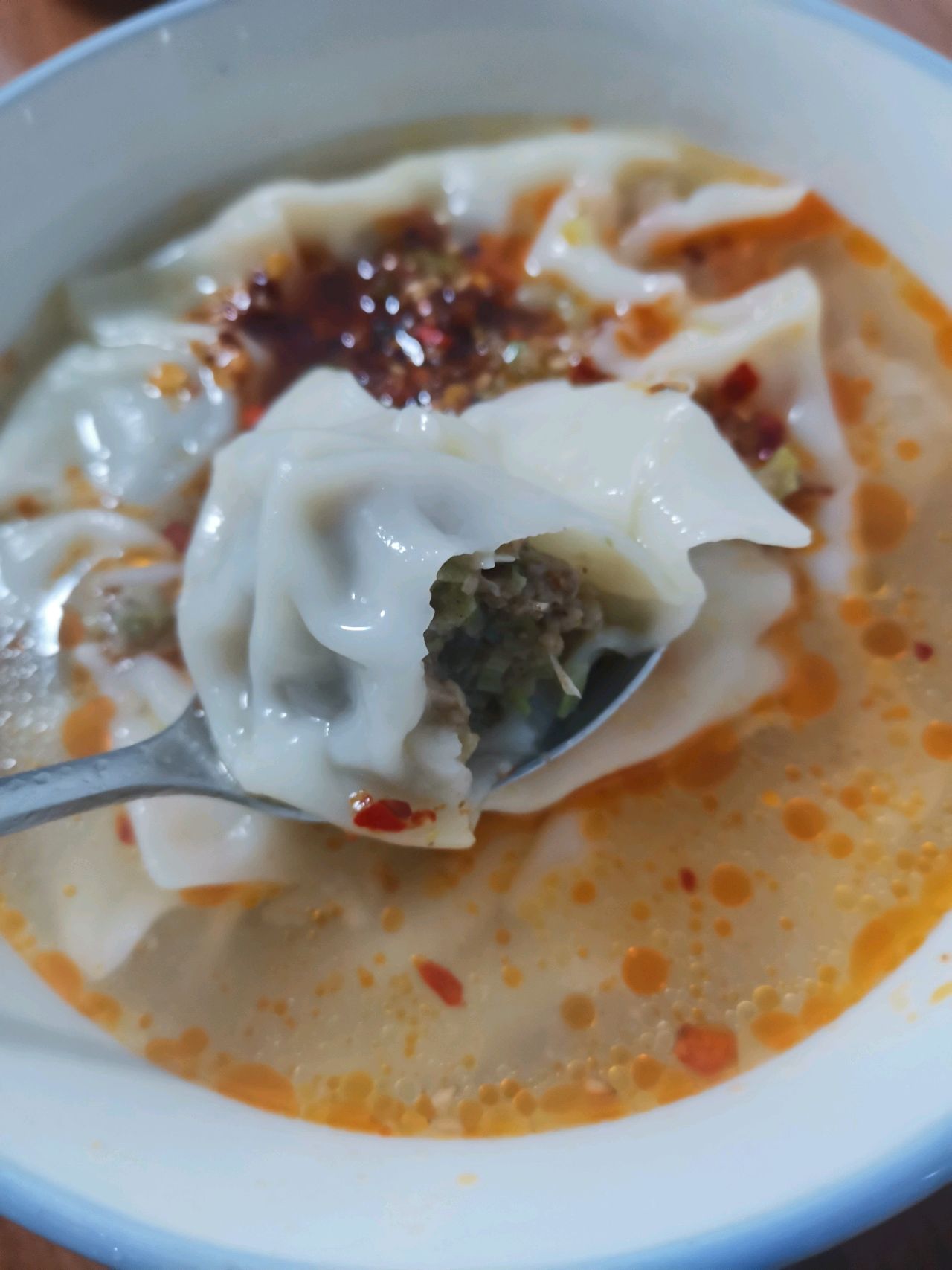 猪肉芹菜馄饨