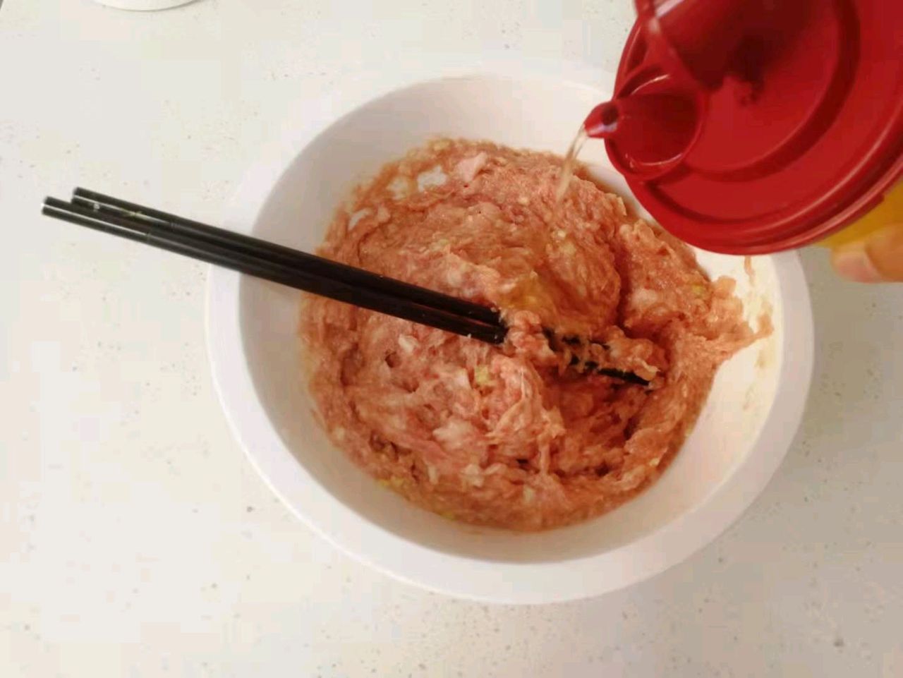 猪肉丸子萝卜汤