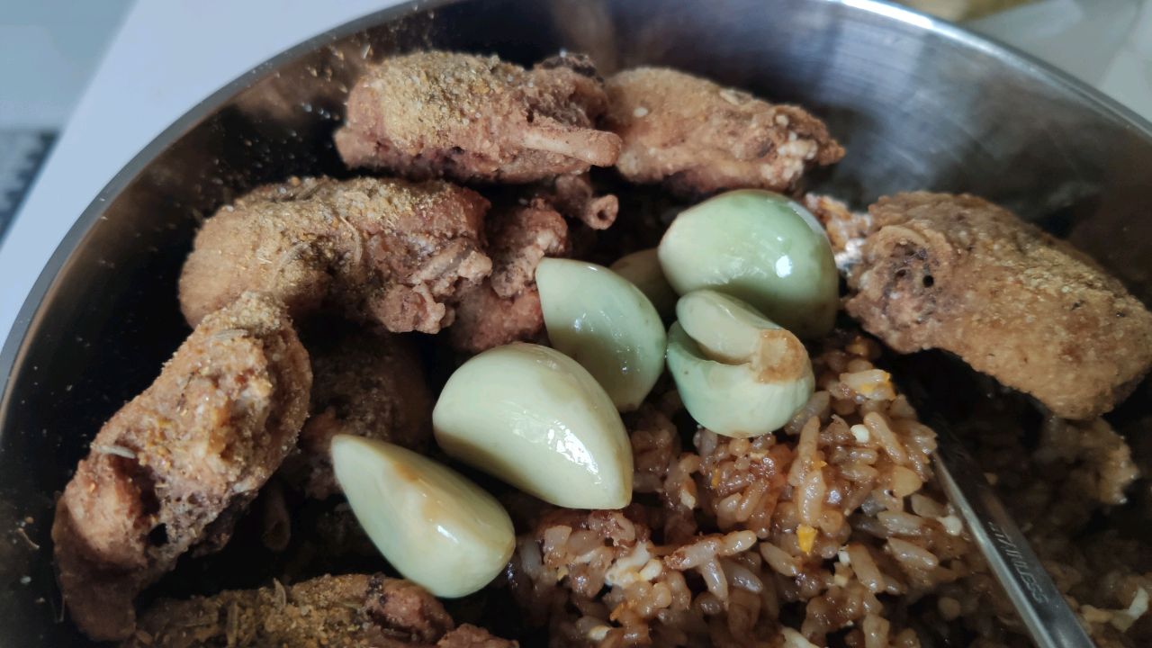 主食~蒜香酱炒饭~极简料理
