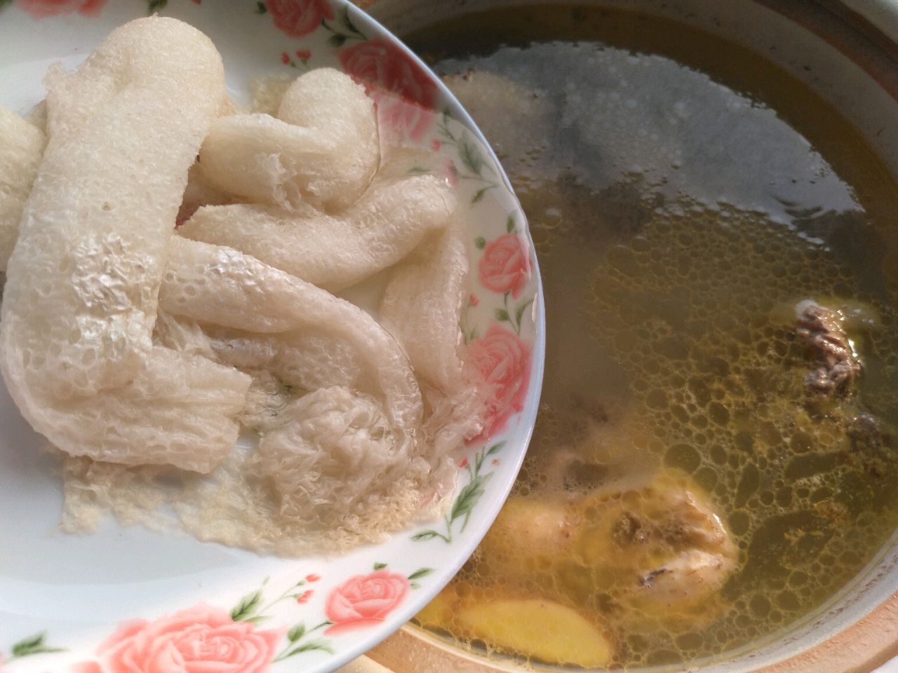 竹荪炖鸡汤