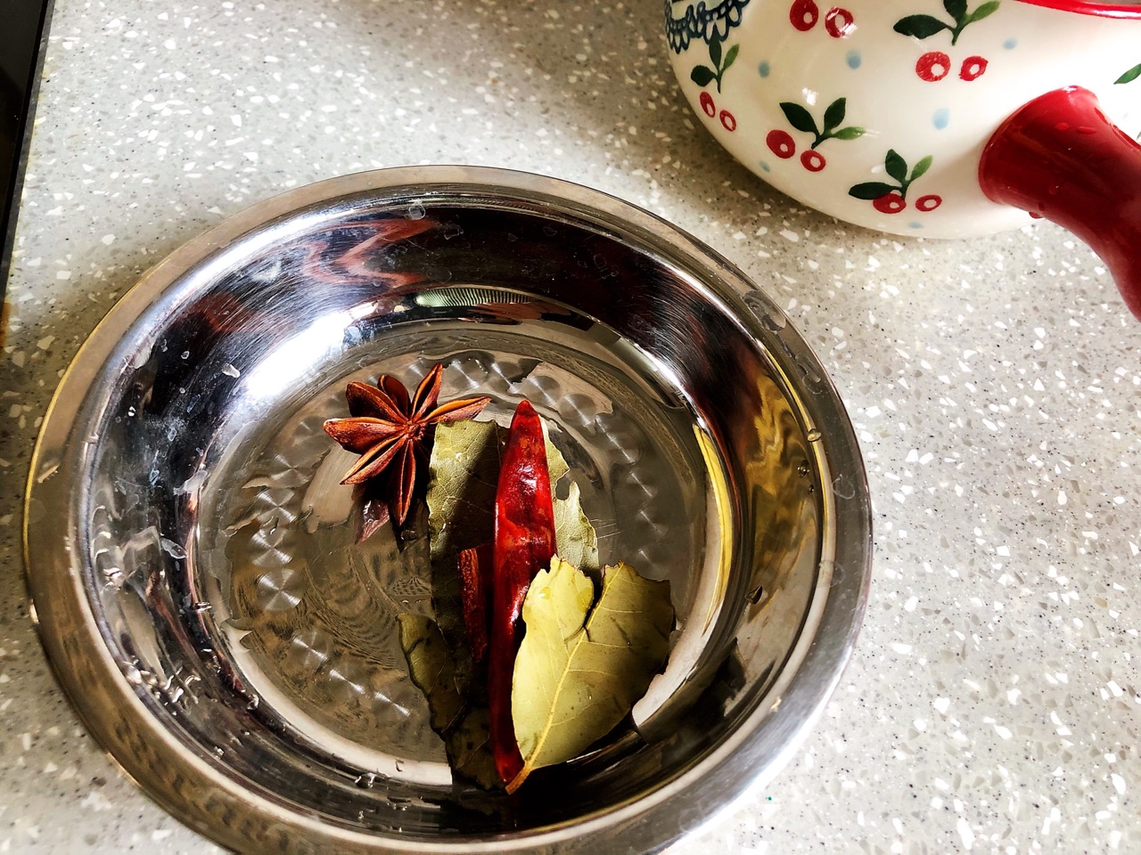铸铁锅烧排骨