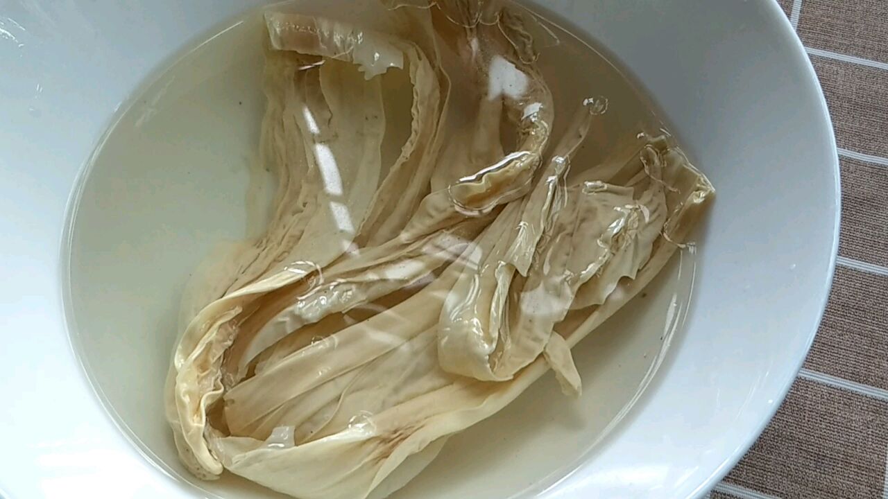 追剧必备的辣煎腐竹