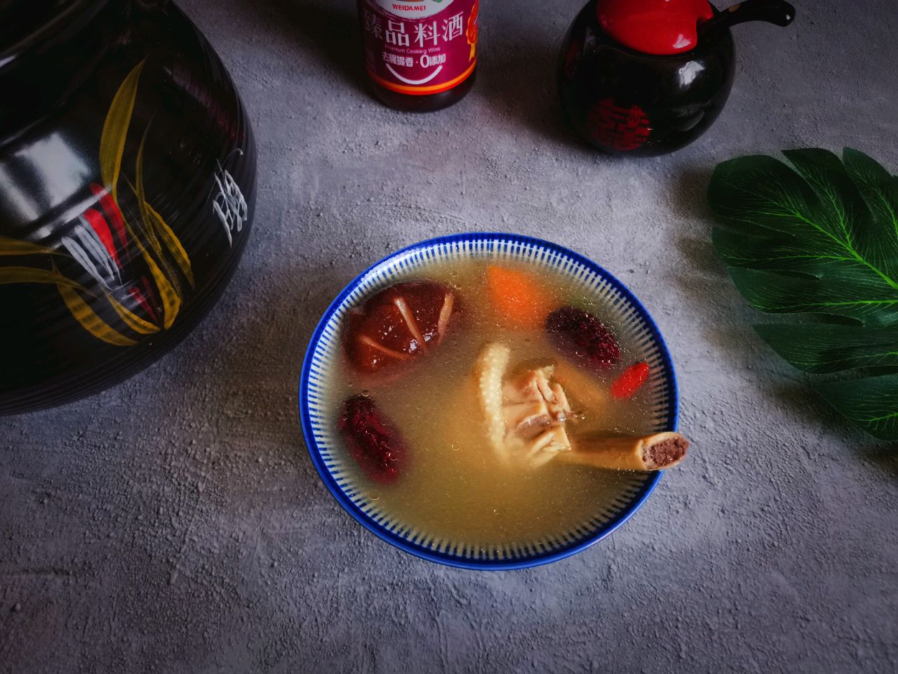 滋补鸡汤