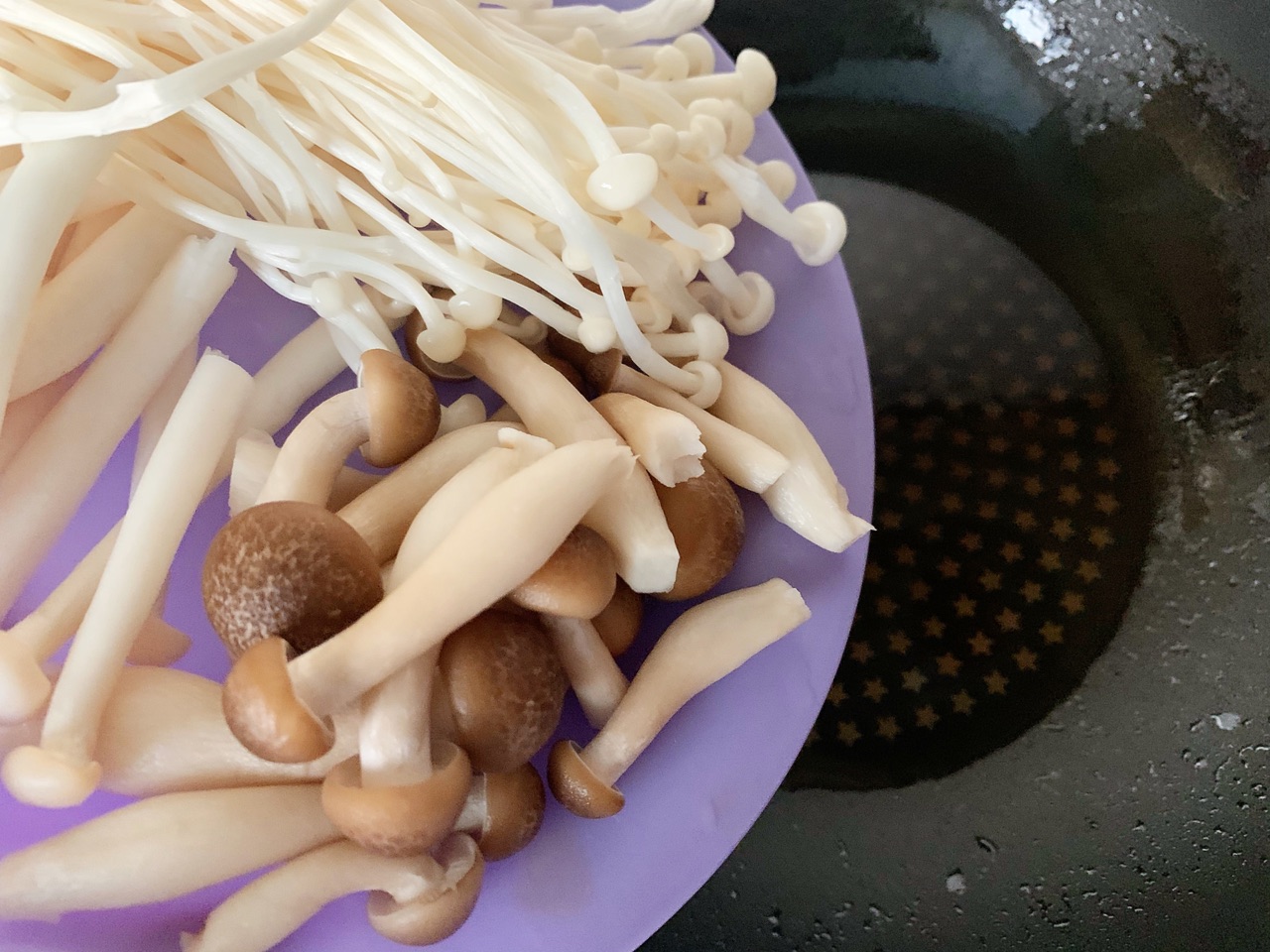 紫菜菌菇虾片汤