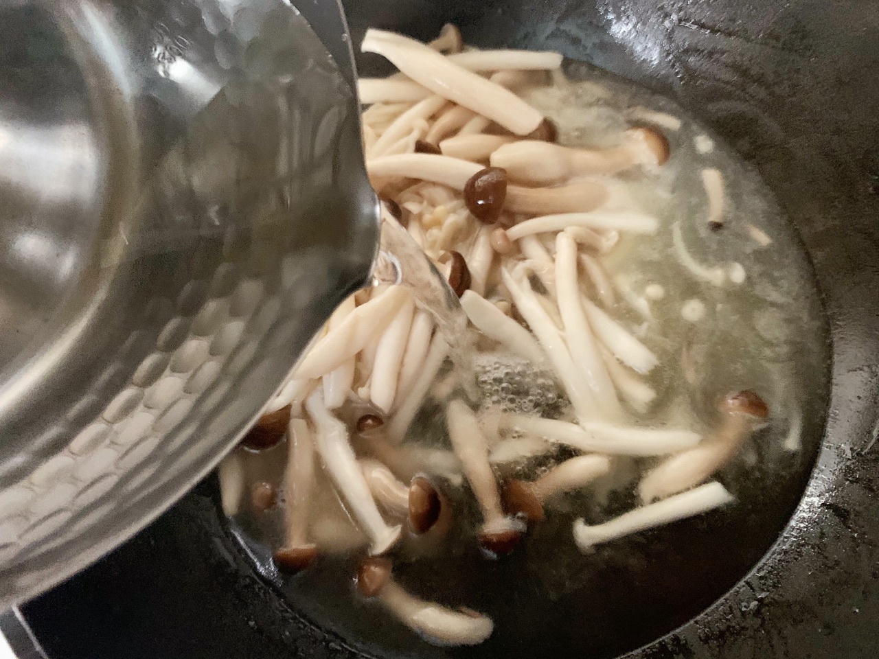 紫菜菌菇虾片汤