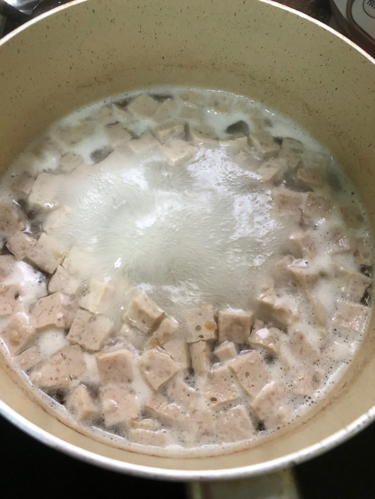 紫菜肉饼果条汤