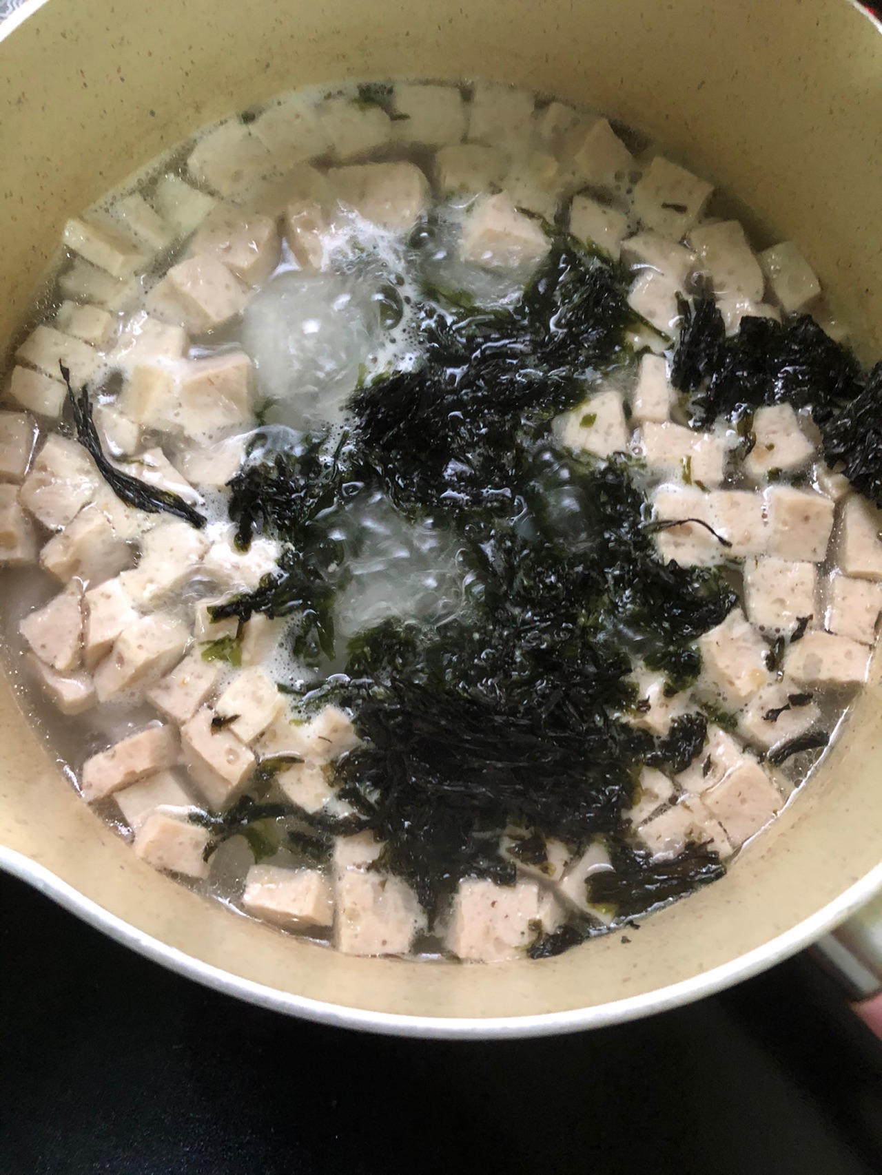 紫菜肉饼果条汤
