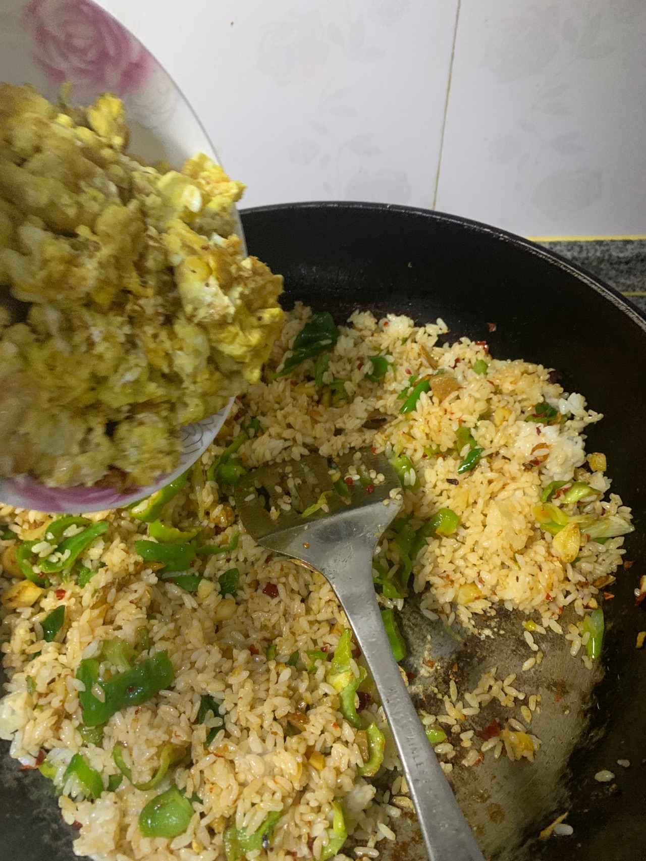自创培根蛋炒饭