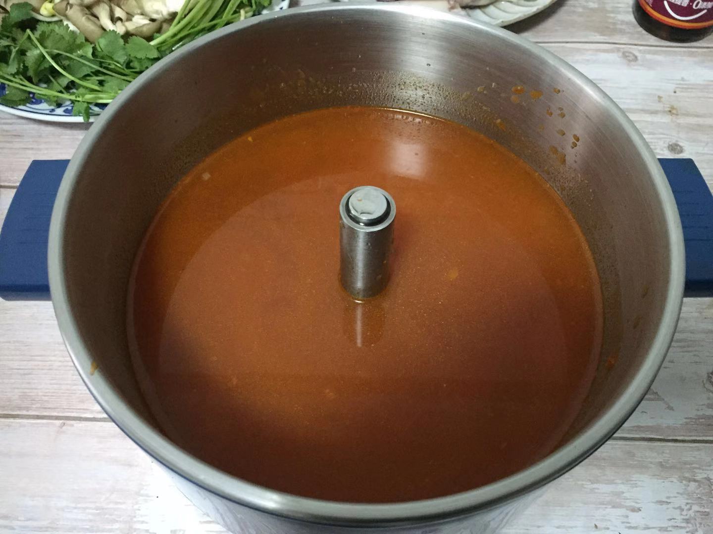 自己在家吃火锅，做法简单的—番茄火锅汤底