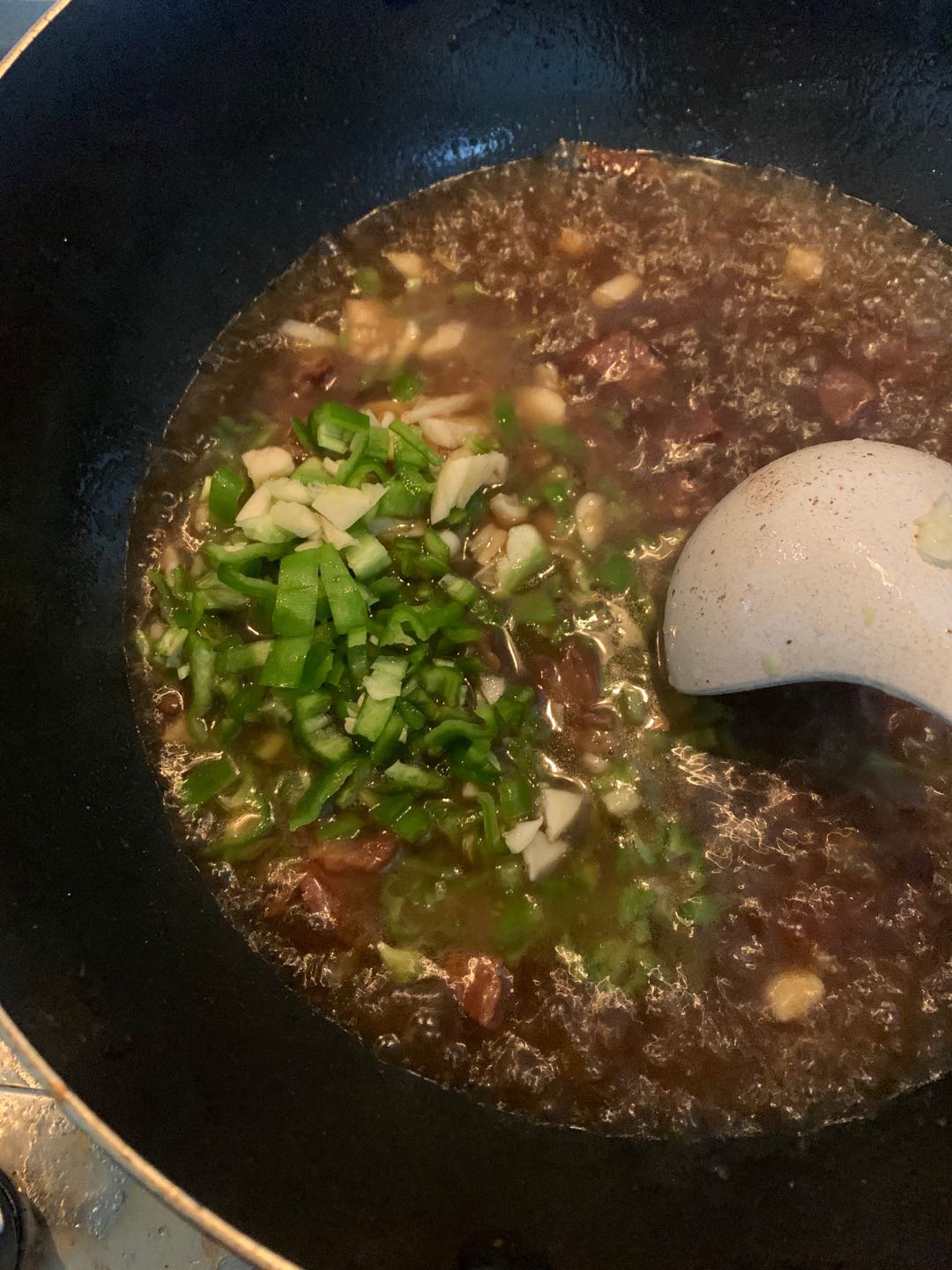 自己在家也能做红烧牛肉面