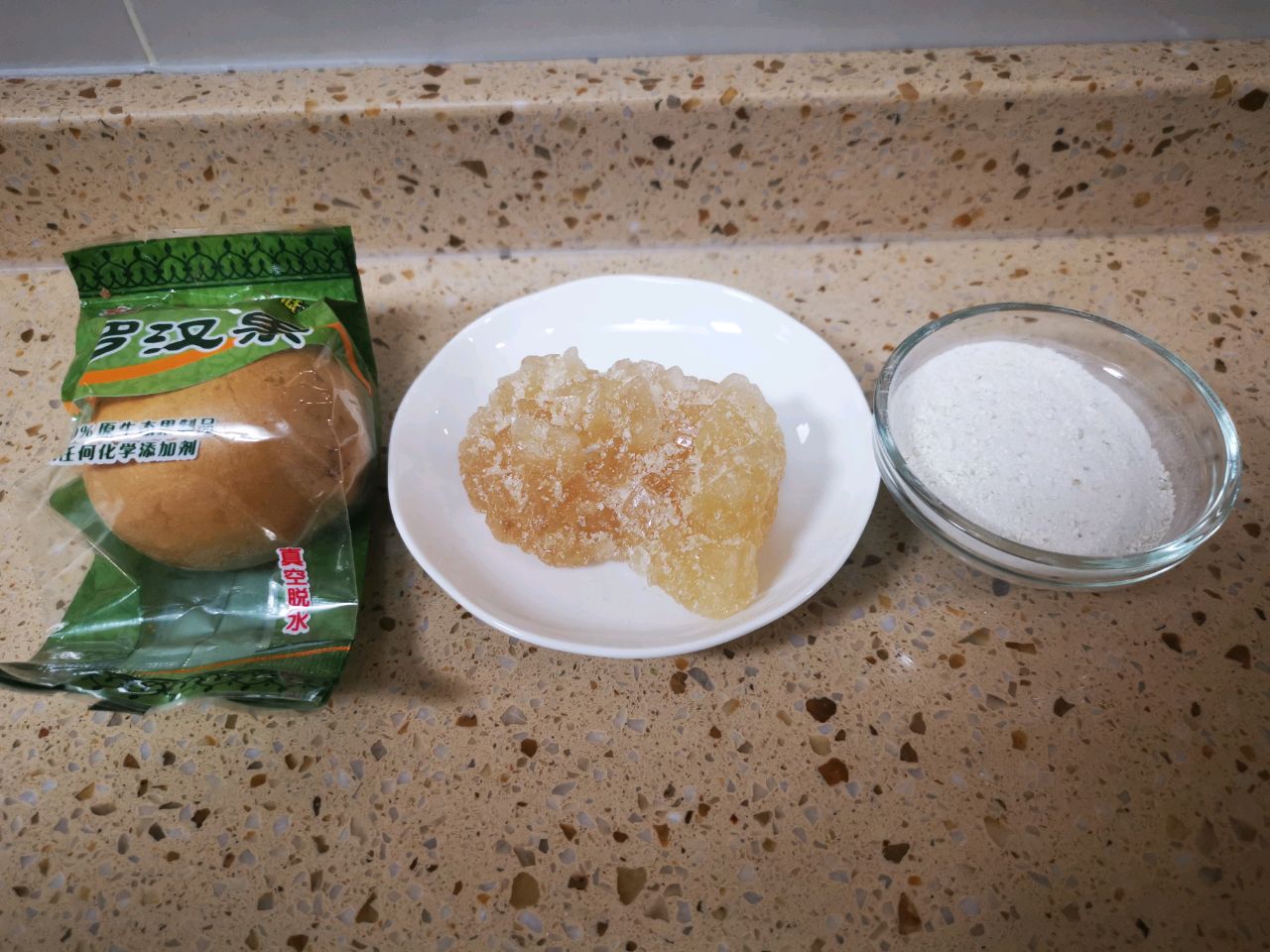 自家熬制川贝雪梨膏