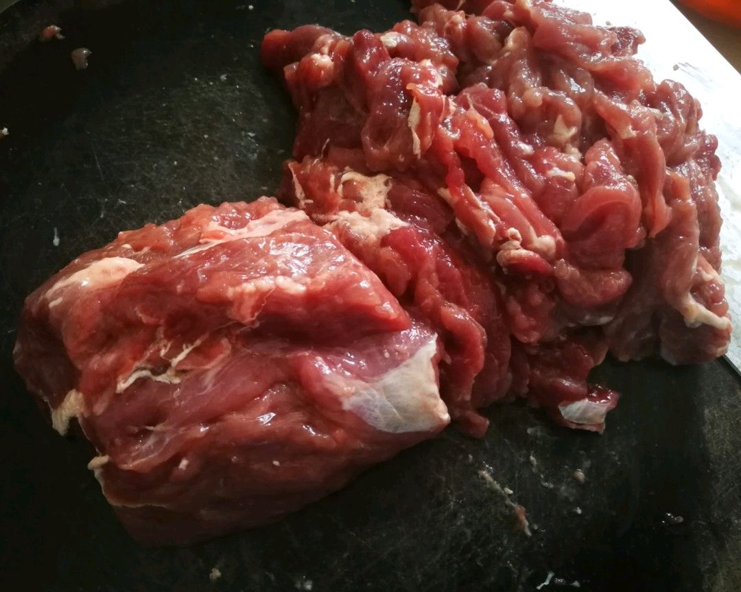孜然洋葱炒羊肉