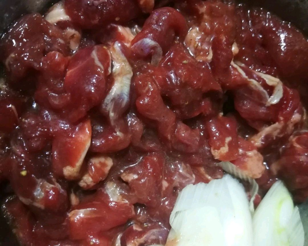 孜然洋葱炒羊肉