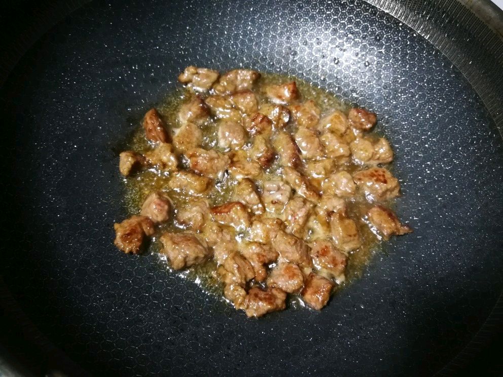 孜然羊肉粒