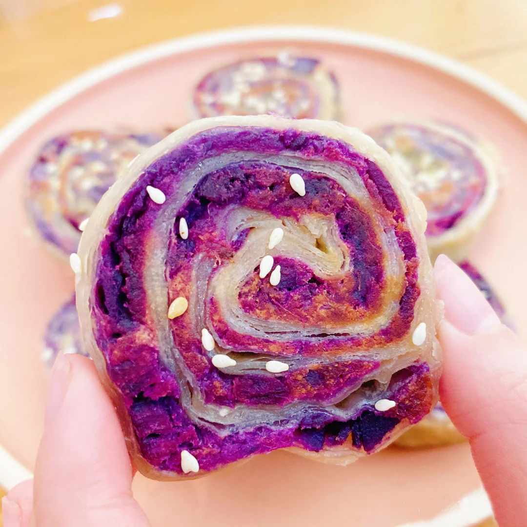 紫薯肉松手抓饼