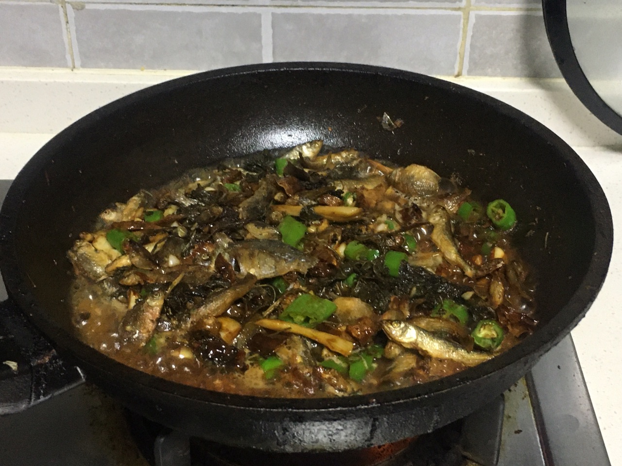 紫苏炒小鱼干