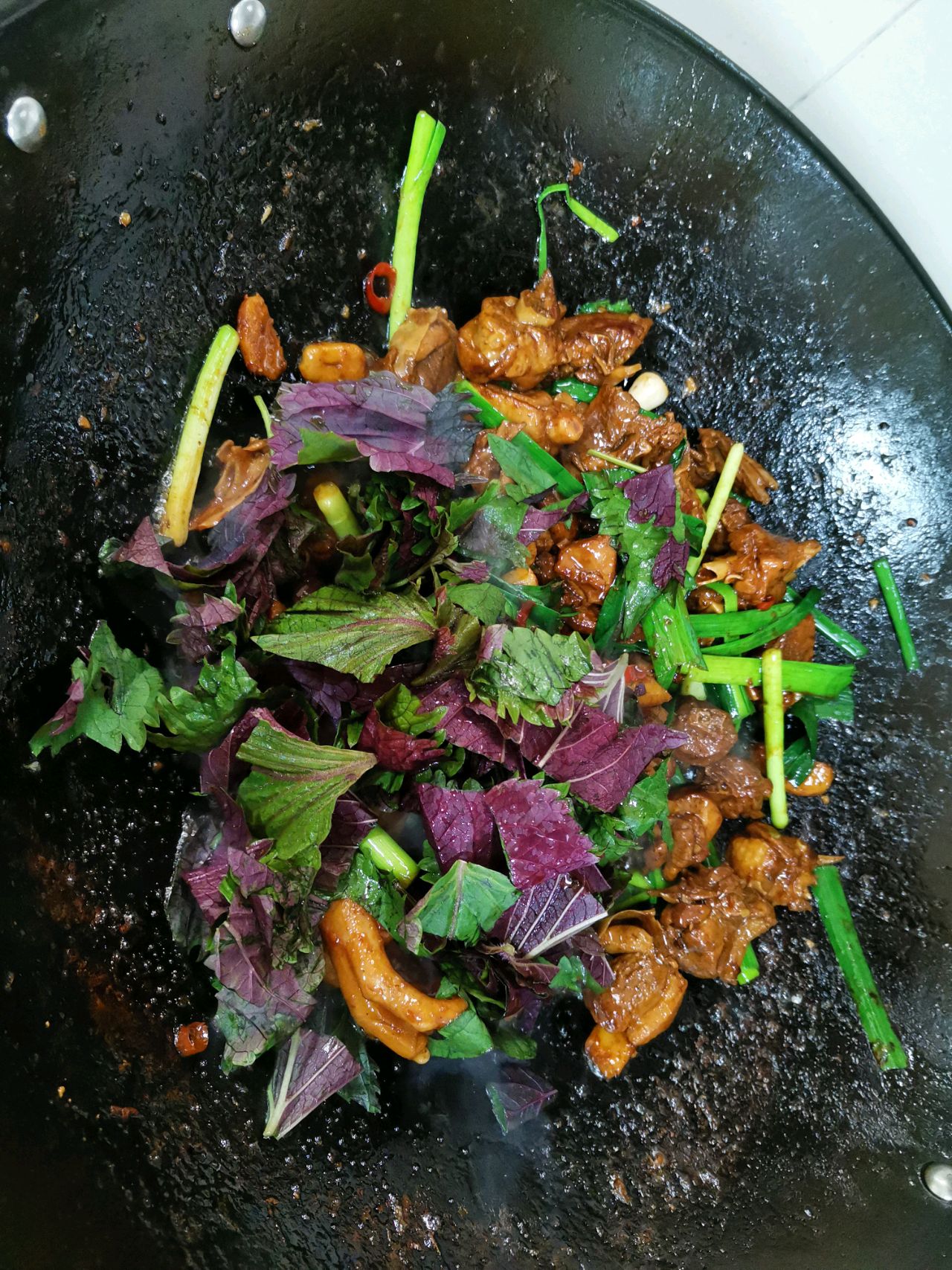 紫苏闷鸭