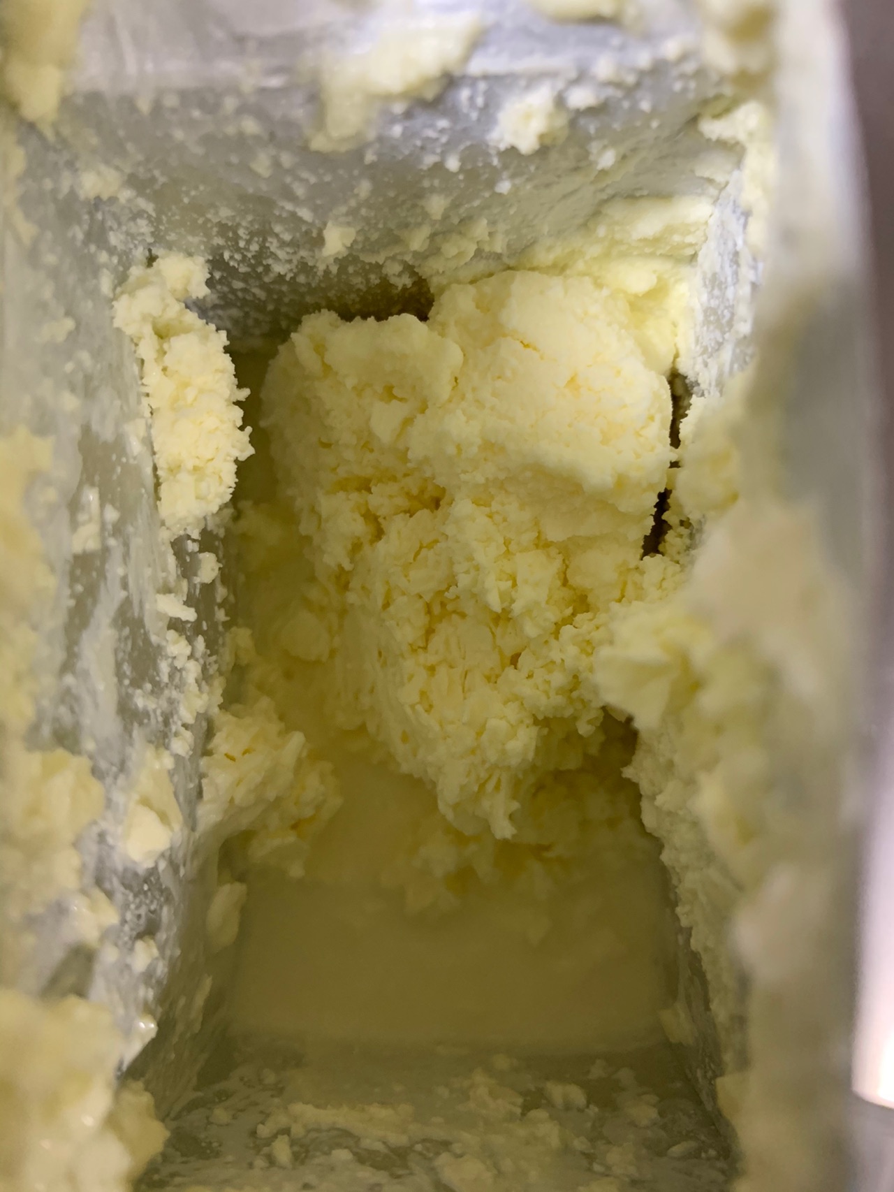 自制黄油（消耗淡奶油）